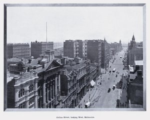 Collins Street, ser vestover, Melbourne (s/hvitt bilde) av Photographer Australian