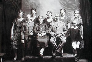 Familie med mange barn, tidlig på det tjuende århundre (bilde)