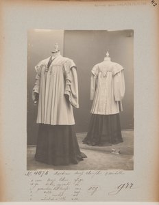 Albumside: House of Worth, Coat av Photographer French