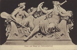 Allegoriske figurer som representerer Rhinen og Mosel ved Nationaldenkmal, monument til minne om foreningen av Tyskland, Rudesheim am Rhein, Hessen (s/hvitt-bilde) av Photographer German