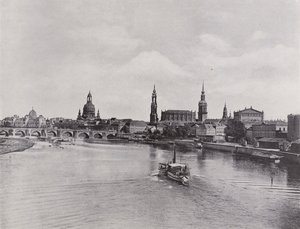 Gamlebyen fra Marienbrucke (s/hvitt bilde) av Photographer German