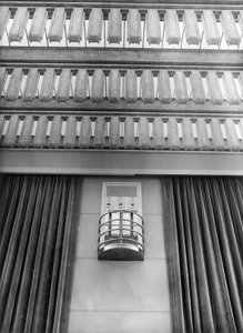Detalj av veggen til Hauptfunksaal i NORAG-bygningen i Hamburg, ca. 1931 (s/hvitt foto) av Photographer German