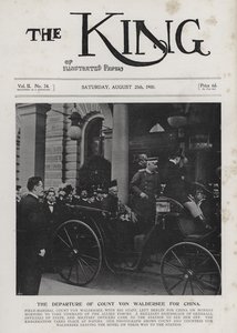 Den tyske feltmarskalken Alfred von Waldersee dro fra Berlin for å kommandere den internasjonale ekspedisjonsstyrken mot bokserne i Kina, august 1900 (s/hvitt foto) av Photographer German