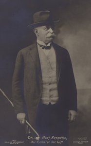 Graf Ferdinand von Zeppelin , tysk luftskipdesigner og konstruktør (s/hv-bilde) av Photographer German