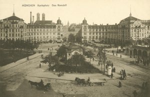 Karlsplatz Rondell, München (s/hvitt bilde) av Photographer German