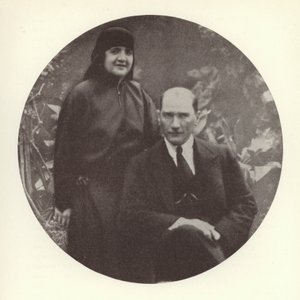 Mustafa Kemal Ataturk, Tyrkias president, og hans kone, Latife Usakligil (s/hv-bilde)