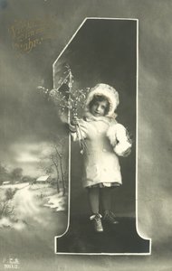 Nyttårskort med liten jente i pelshette (s/hvitt bilde) av Photographer German