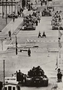 oktober 1961, Berlin Friedrichstrasse (s/hvitt bilde) av Photographer German