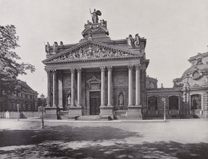 Kunstakademiets portal (s/hvitt bilde) av Photographer German