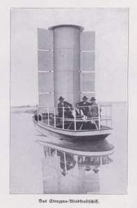 Struzyna, vinddrevet båt som bruker en Flettner-rotor (s/hvitt-bilde) av Photographer German