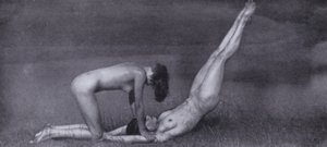 The Body Beautiful, Physical Culture for Women (s/hvitt-bilde) av Photographer German