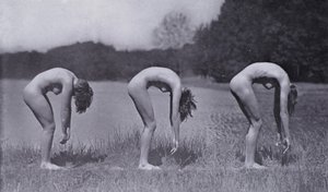 The Body Beautiful, Physical Culture for Women (s/hvitt-bilde) av Photographer German