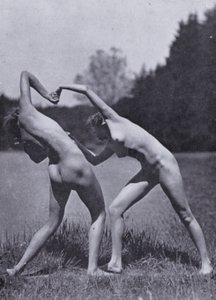The Body Beautiful, Physical Culture for Women (s/hvitt-bilde) av Photographer German