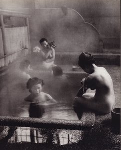 Public Bath (s/hvitt bilde) av Photographer Japanese