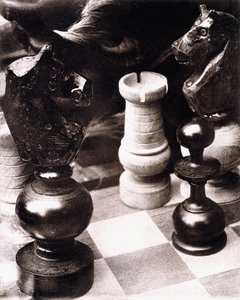 After a Game of Chess, ca. 1930 (oljetrykk) av Pierre Dubreuil