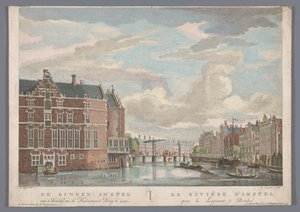 Utsikt over Halvemaansbrug over Amstel i Amsterdam Binnen Amstel van 