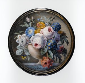 Skilpaddeskjellboks med en miniatyr av blomster i en steinvase på en marmorplate, 1827 (wc og kroppsfarge på kort, satt under glass i et feste av forgylt metall)