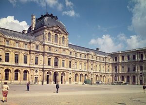 Henri II-fasaden i Cour Carree