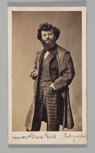  av Pierre Petit
