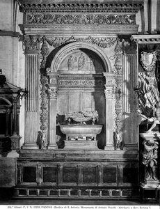 Monument til Antonio Roselli (marmor) av Pietro Lombardo
