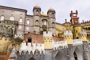 Utsikt over nasjonalpalasset av Portuguese School