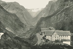 Dalen og hotellet, Stalheim, Norge, 1895.