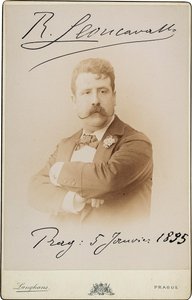 Ruggiero Leoncavallo 1858-1919, 1895. av Prague . Photo studio Jan F.