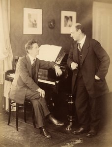 Alexander Zemlinsky og Arnold Schönberg i Praha, 1917. av Prague . Photo studio Schlosser and