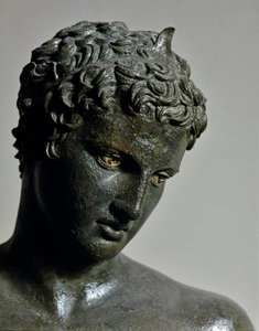 Gresk kunst: bronsestatue av "den unge mannen fra Marathon" (ephebe) som representerer Hermes-atleten tenåring tilskrevet skulptøren Praxitele (4. århundre f.Kr.), 460 f.Kr., Dim. 130 cm - Athen, Nasjonalt arkeologisk museum (inv. 15118) - The Marathon You