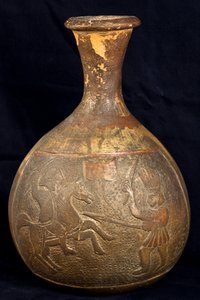 Flaske som viser en kamp mellom en rytter og en kriger til fots (terrakotta) av Precolombian Precolombian