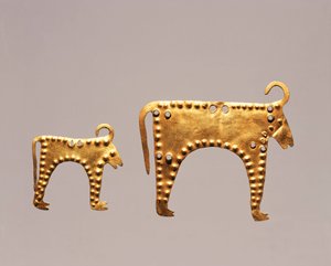 Dyrefigurer fra utgravninger ved Varna, grav 36 (bladgull) av Prehistoric Prehistoric