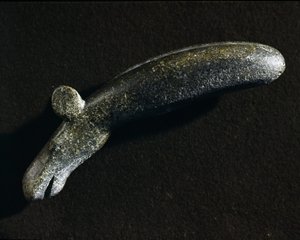 Prehistoire: diorittverktøy i form av elan. Steinalder. Svenska Riksantikvariemuseet, Stockholm, Sverige av Prehistoric Prehistoric