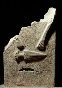 Forhistorisk kunst: stele skåret ut under jernalderen fra stedet Lunigiana nær La Spezia, Italia. 1100-800 f.Kr. La Spezia, kommunalt museum for Lunigiana-sivilisasjonen av Prehistoric Prehistoric