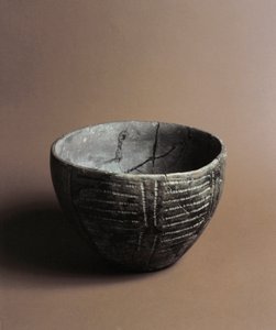 Forhistorie: keramikkvase gravert med neolittiske dekorasjoner fra Caverna Delle Arene i Candide (Liguria). Pegli, Villa Pallavicini-museet av Prehistoric Prehistoric