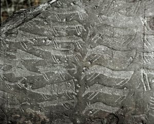 Forhistorie, bergkunst: gravstein av representasjoner av dolker, okser. Kobberalder. Eneolitisk periode (kalkolittisk). Roche nr. 1. Cemmo (Brescia) nasjonale arkeologiske park for steinblokkene i Cemmo, Italia av Prehistoric Prehistoric