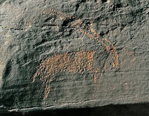 Forhistorie, bergkunst: gravstein av representasjonen av en antilope. Steinalder 5000-2000 f.Kr. Taghit, Haut plateau du Hoggar (Ahaggar), Algerie av Prehistoric Prehistoric