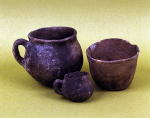 Vase og kar fra Hunseans-befolkningen i Lagozza (3100 f.Kr. - 2200 f.Kr.) i Nord-Italia. Neolittisk periode. av Prehistoric Prehistoric