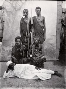 Maasai-krigere (gelatinsølvtrykk) av R. V. Pereira