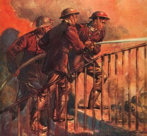Britiske brannmenn fra krigstidens National Fire Service som bekjemper en brann under Blitz, andre verdenskrig