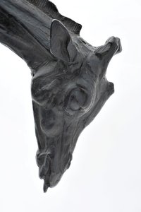 Stor giraff med senket hode, modellert 1909-10, støpt før 1913 (bronse) (se også 3084917-43) av Rembrandt Bugatti