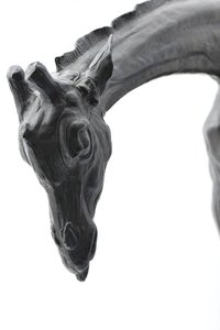 Stor giraff med senket hode, modellert 1909-10, støpt før 1913 (bronse) (se også 3084917-43) av Rembrandt Bugatti