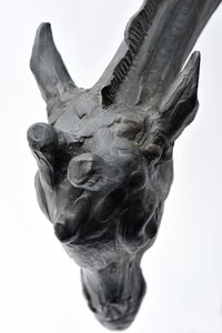 Stor giraff med senket hode, modellert 1909-10, støpt før 1913 (bronse) (se også 3084917-43) av Rembrandt Bugatti