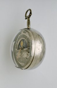 Sidevisning av en kantklokke med par, ca. 1685 (sølv) av Richard Colston