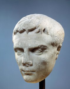 Art of Ancient Roma: Ansiktet til Augustus (Octavian eller Octavian, 63 f.Kr.-14 e.Kr.. Den første romerske keiseren. Skulptur funnet i Cos, mellom 27 og 20 f.Kr.). Paris, Musée du Louvre av Roman