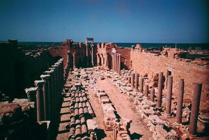 Leptis Magna, Labdah (kalkstein) (bilde) av Roman