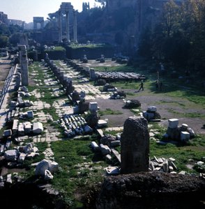 Sted der Basilica Giulia startet av Cesar rundt 54 f.Kr. og endte av Augustus (Octavian eller Octavian) (63 f.Kr. - 14) - Forum Romanum, Roma av Roman
