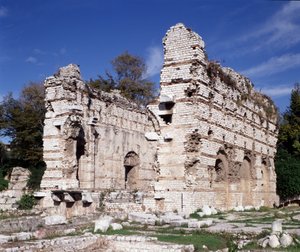 Maritime Alps: Remains of Roman Baths of the 3rd century in the arenes of Nice cimiez. av Roman