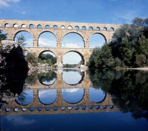 Pont du Gard. Romersk akvedukt fra 2. halvdel av 1. århundre. av Roman