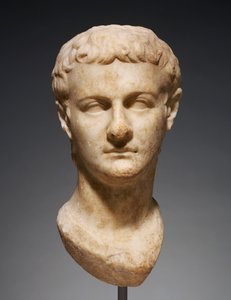 Portretthode av Caligula, ca. 40 e.Kr. (marmor)