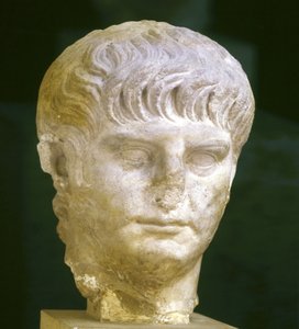 Representasjon av keiser Neron ung (37 - 68). Roma, Museo Nazionale Romano. av Roman